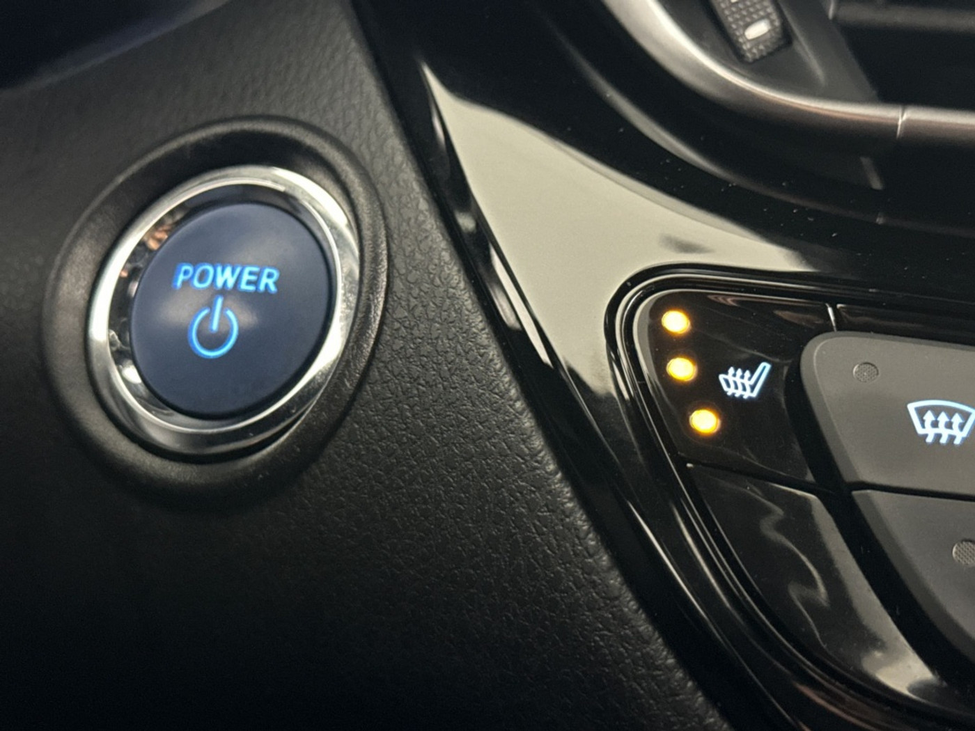 Foto van Toyota Toyota C-hr