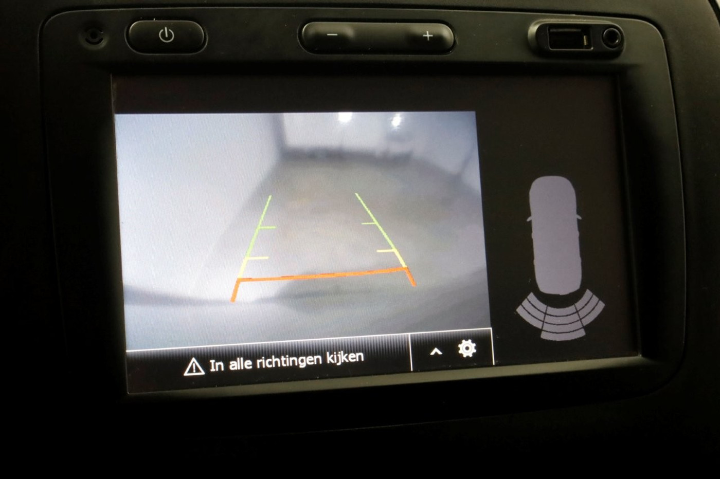 Foto van Opel Vivaro-b