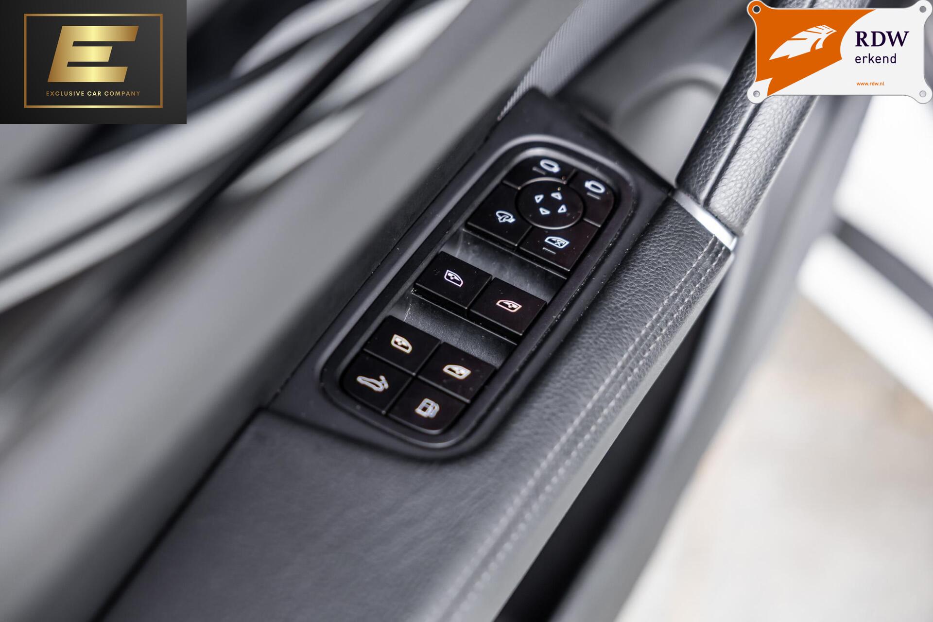 Foto van Porsche Cayenne E-hybrid