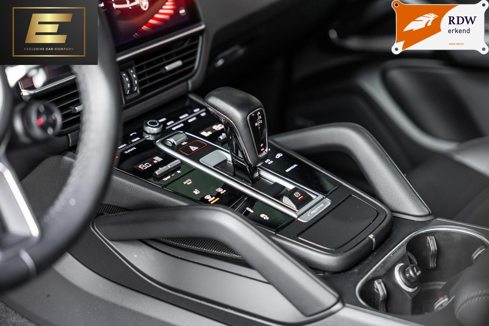 Foto van Porsche Cayenne E-hybrid