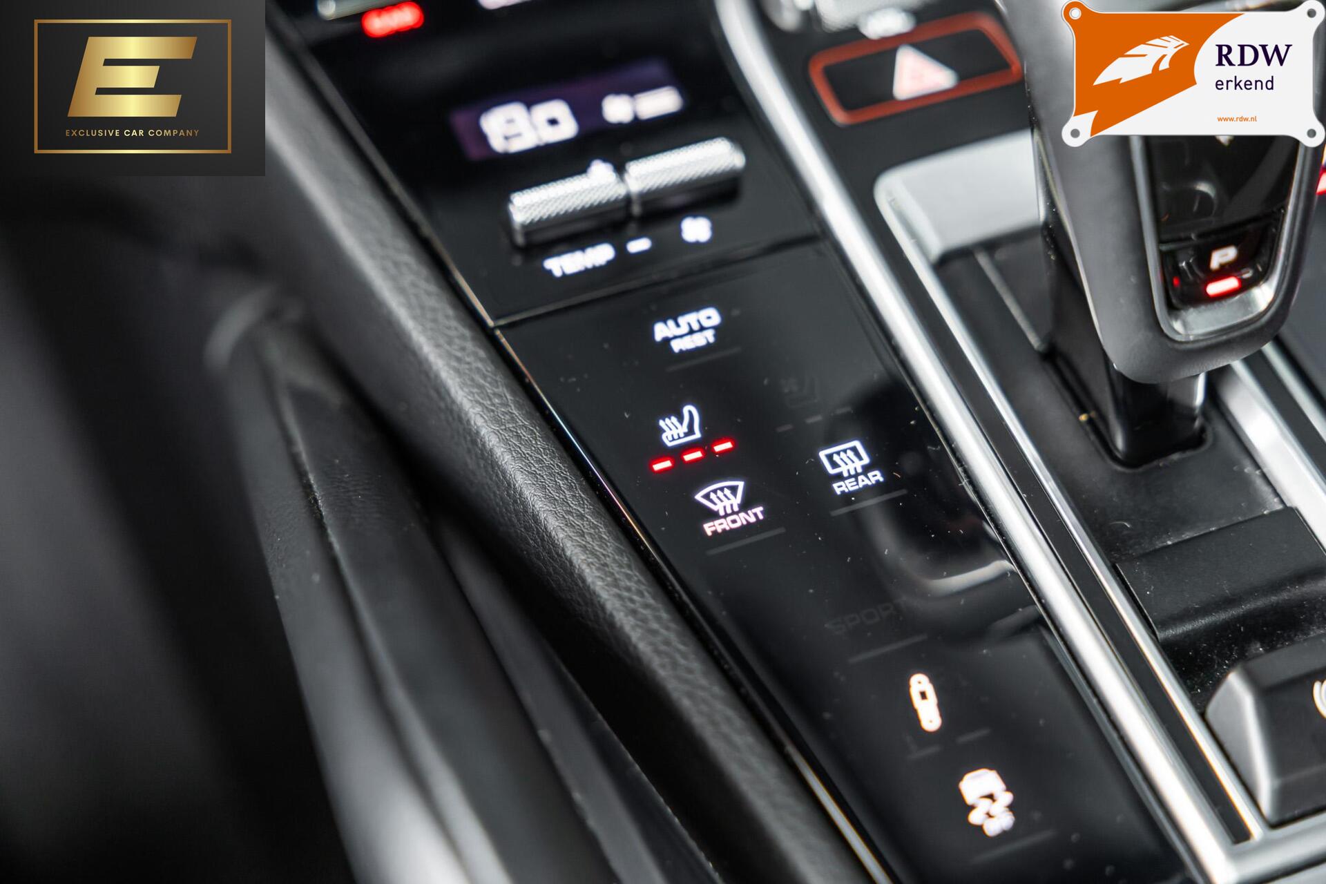 Foto van Porsche Cayenne E-hybrid