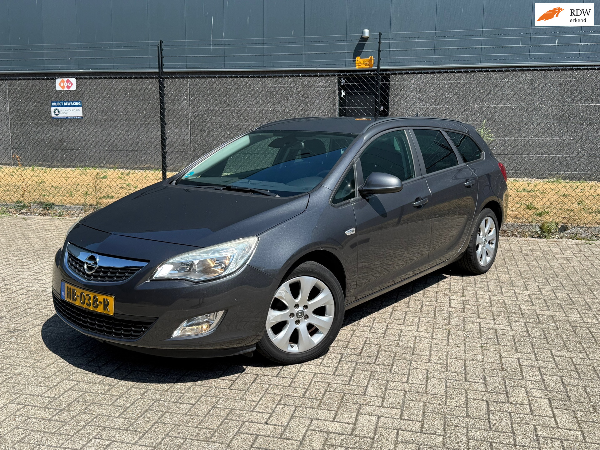 Opel Astra Sports Tourer 1.4 Turbo |Sport| |CruiseControl| |Airco| 2011 - voorkant