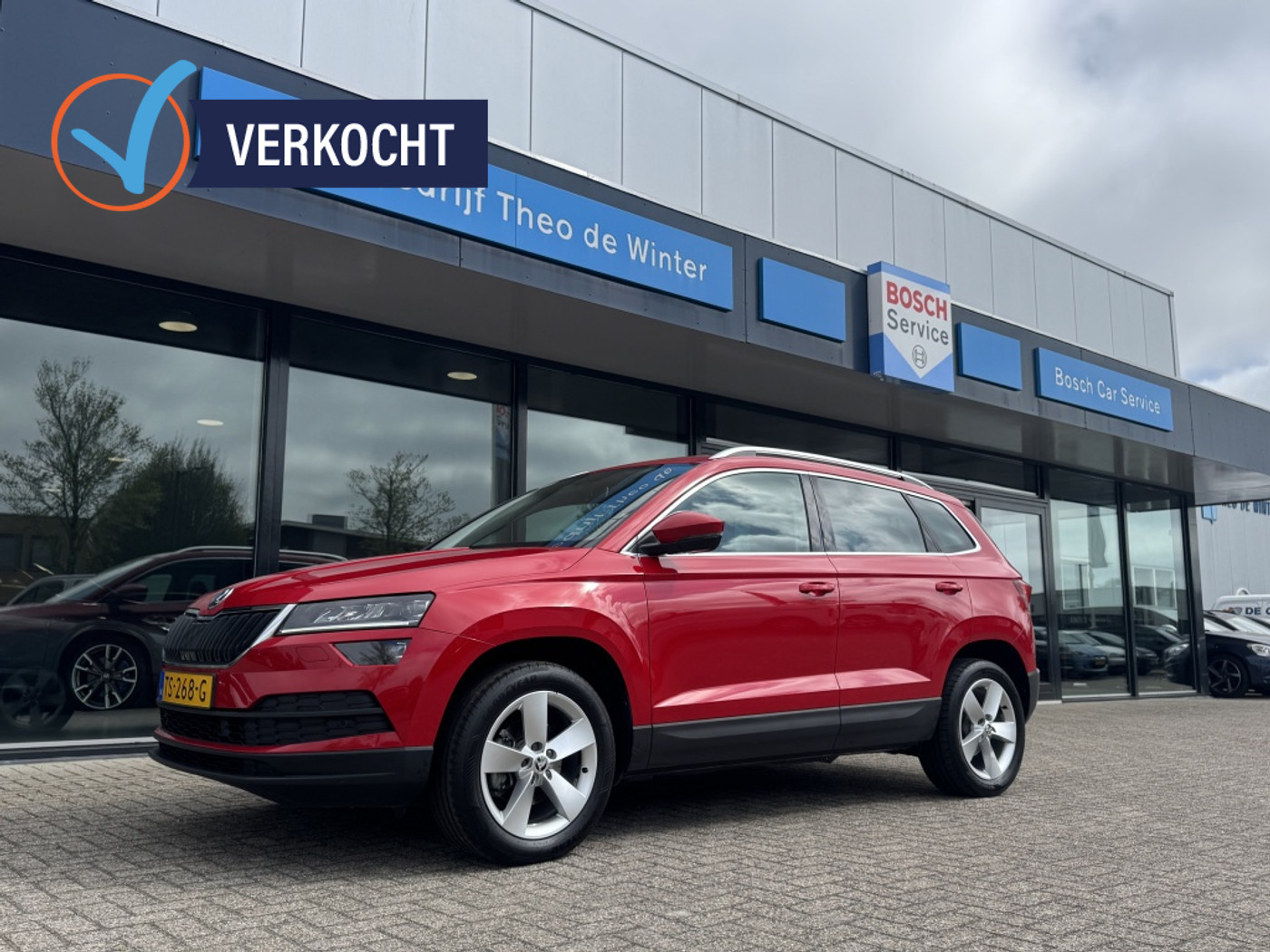 Skoda Karoq 1.5 TSI ACT Style | Trekhaak elektrisch | Pano | Clima | Navi | 2018 - voorkant