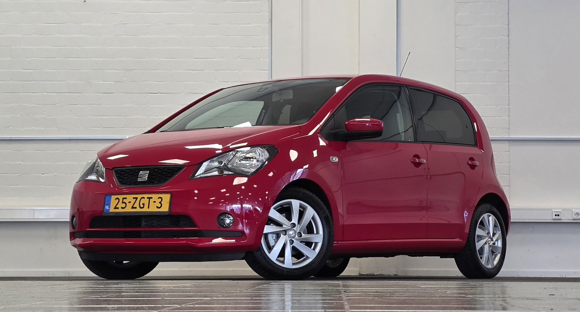 Seat Mii 1.0i Style Sport 2e Eigenaar Airco 5d Garantie 2013 - voorkant