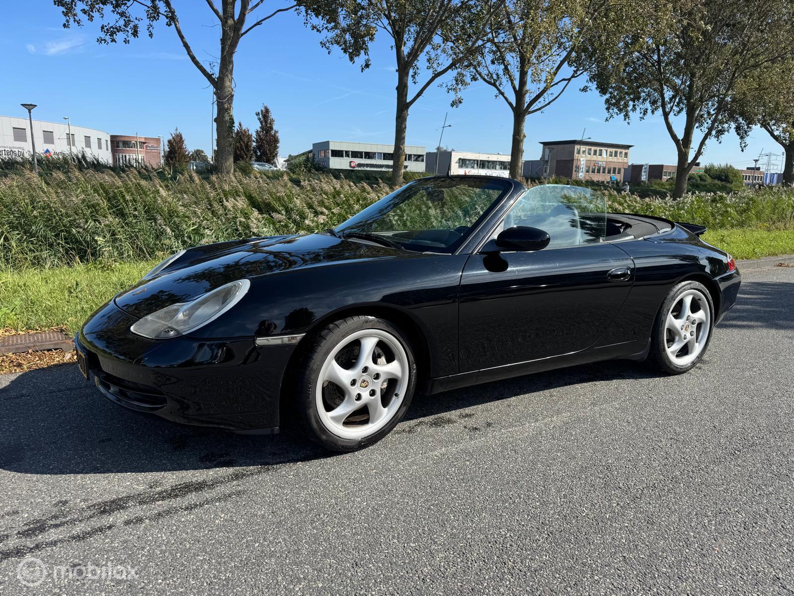Foto van Porsche 911 Carrera 4