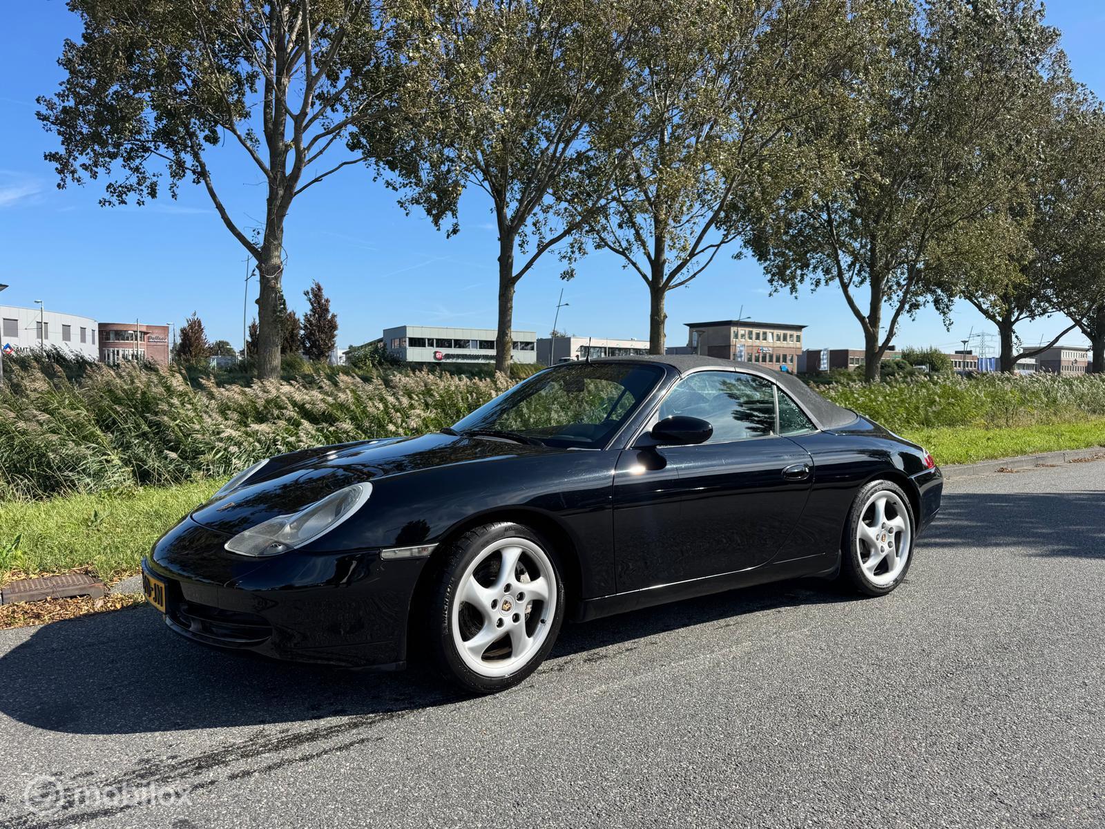 Porsche 911 Carrera 4 3.4 Carrera 4 2000 - voorkant