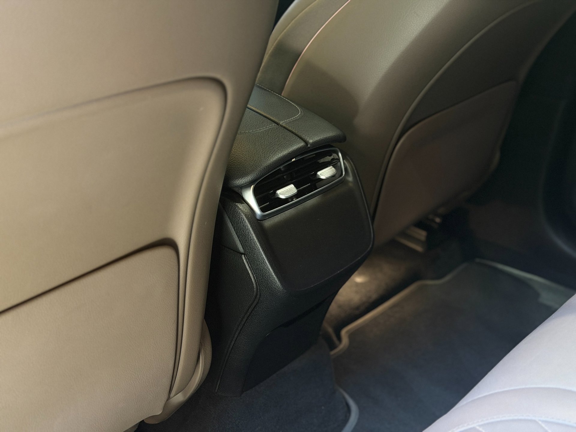 Foto van Mercedes-Benz Eqe 350 4Matic