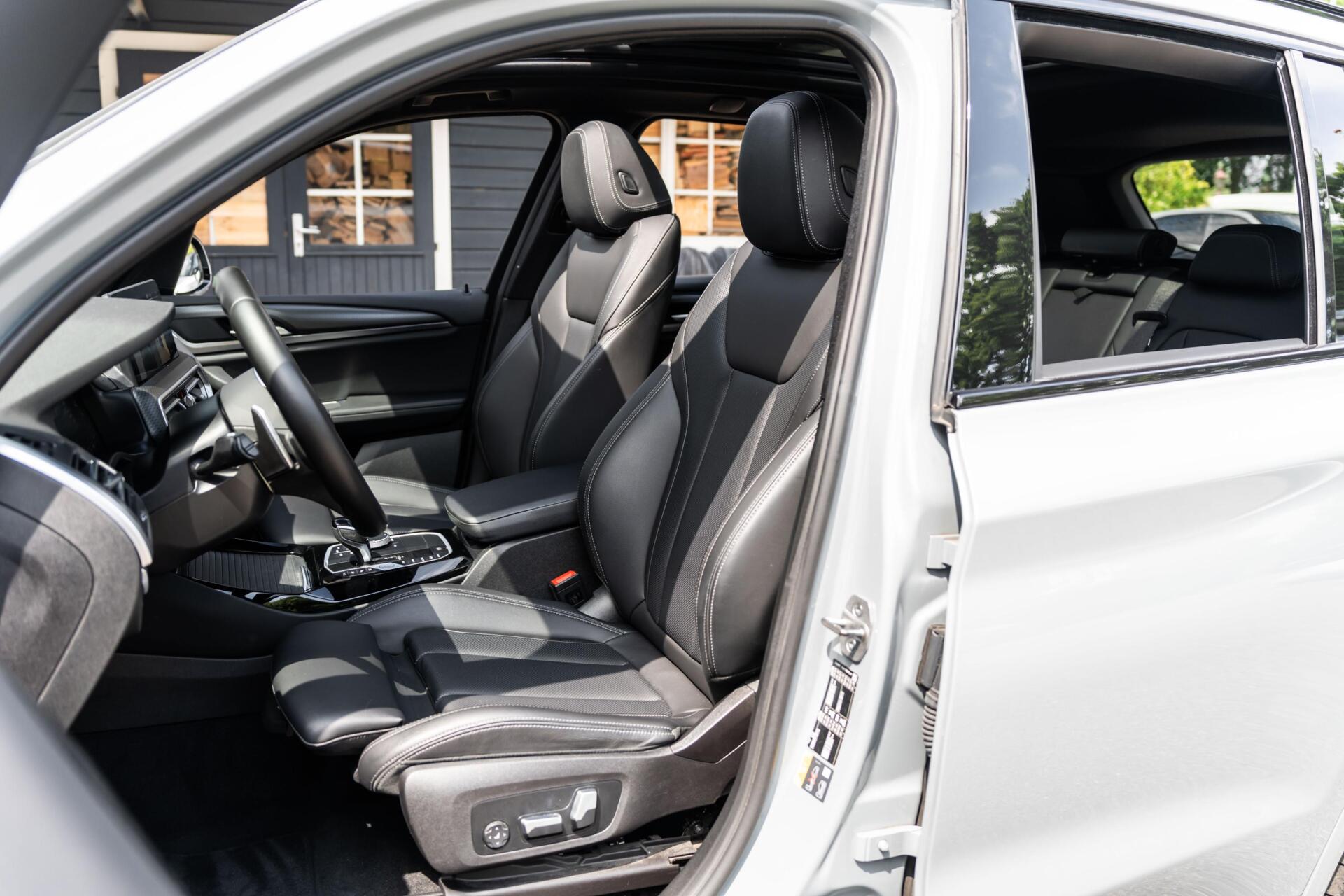 Foto van BMW X3 Xdrive30e