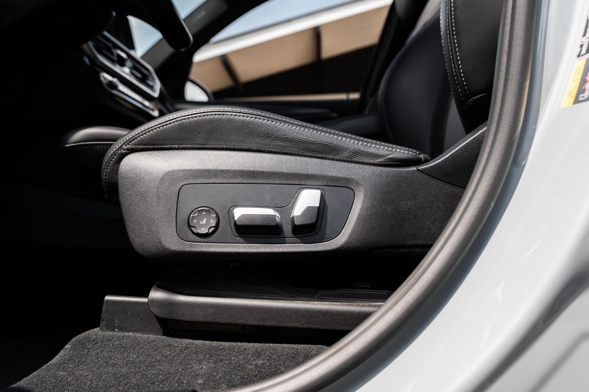 Foto van BMW X3 Xdrive30e