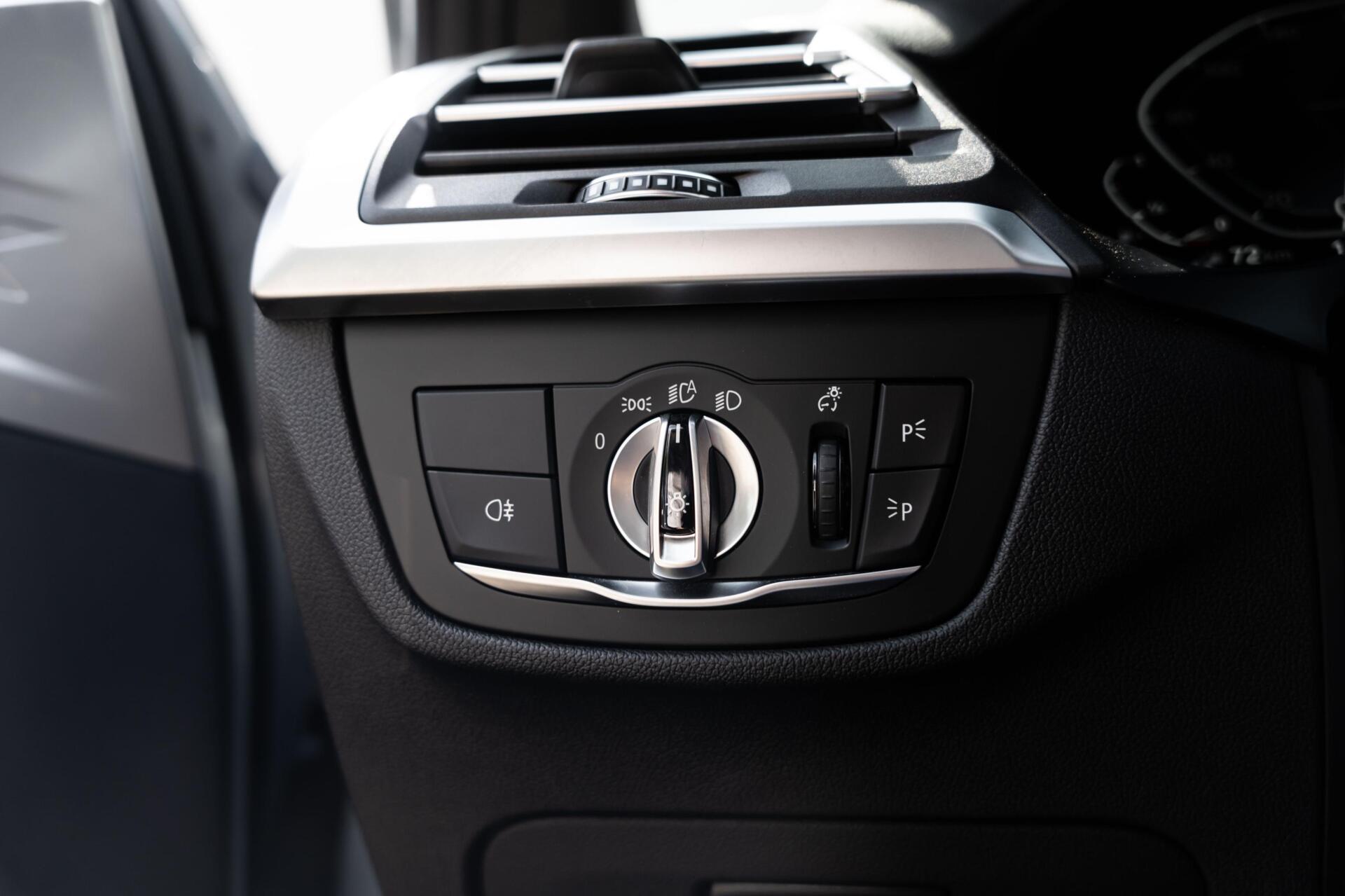 Foto van BMW X3 Xdrive30e