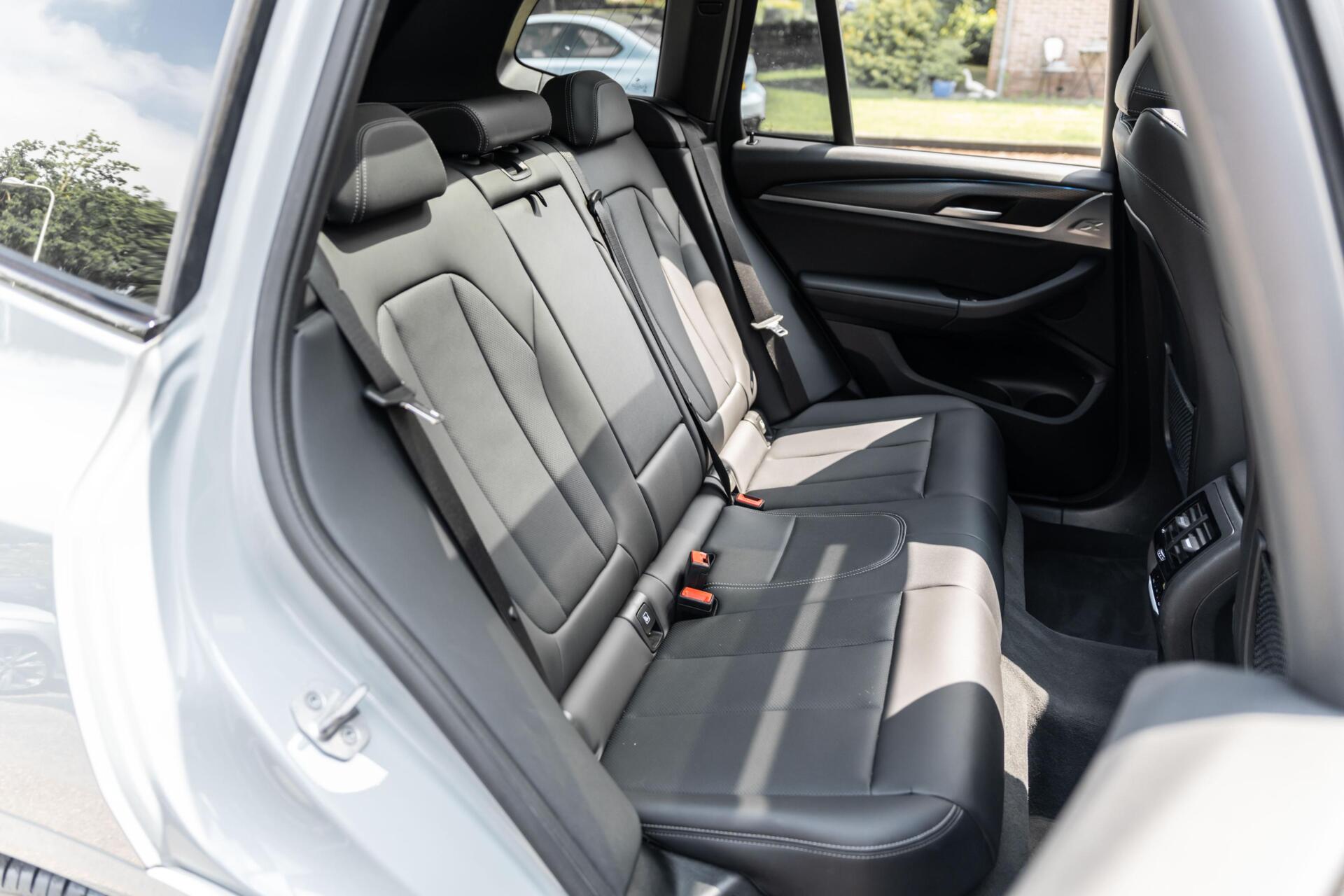 Foto van BMW X3 Xdrive30e