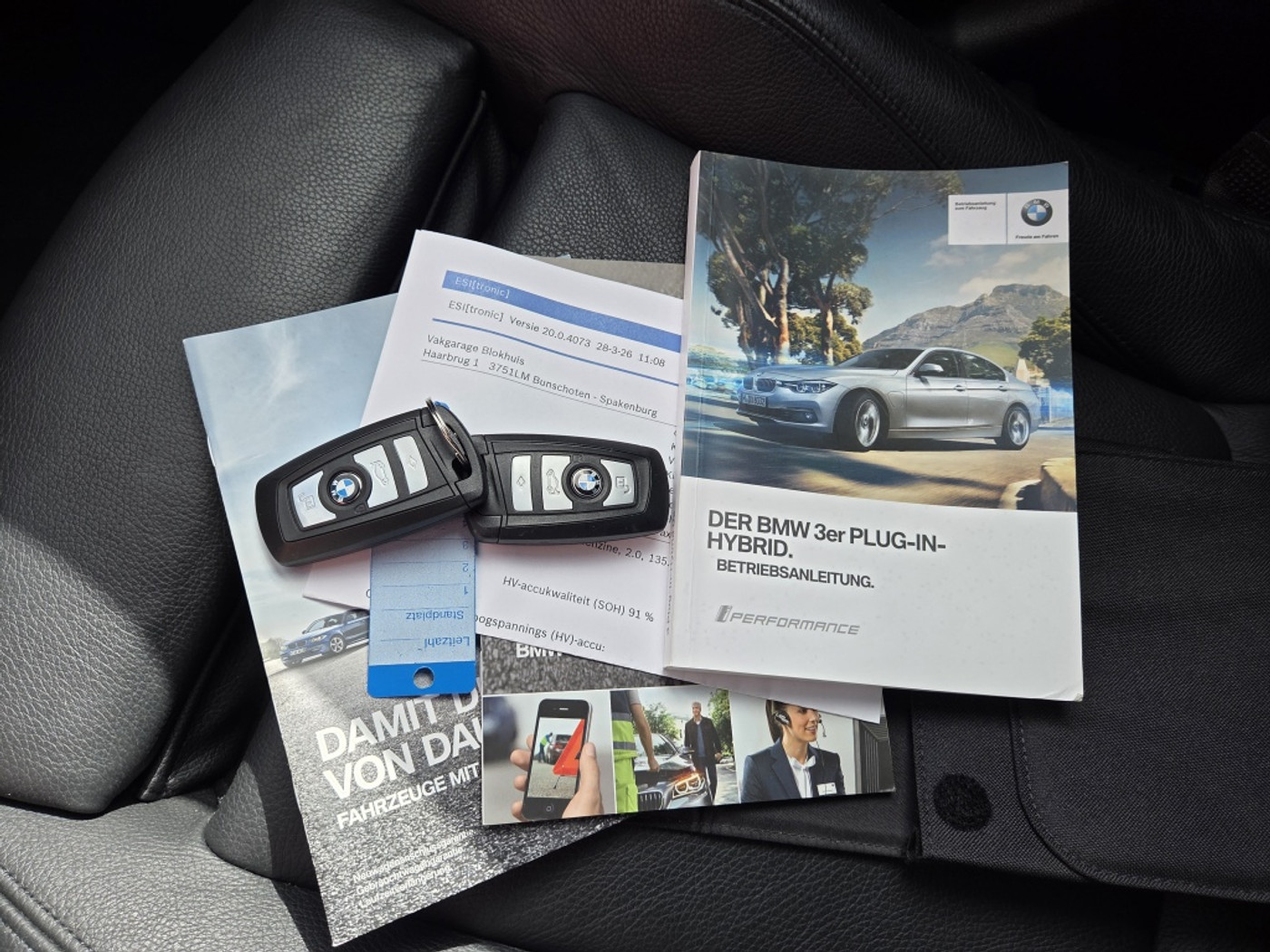 Foto van BMW 330e Iperformance