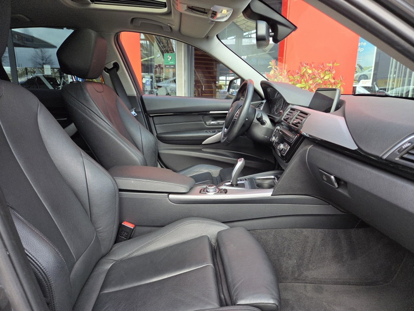 Foto van BMW 330e Iperformance