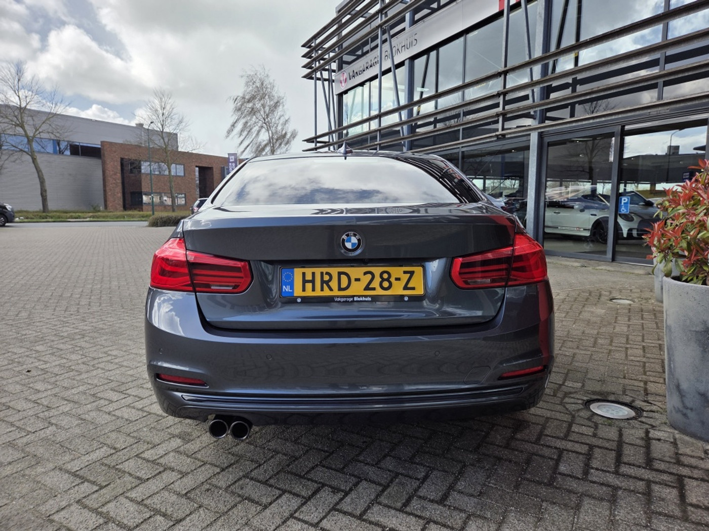 Foto van BMW 330e Iperformance