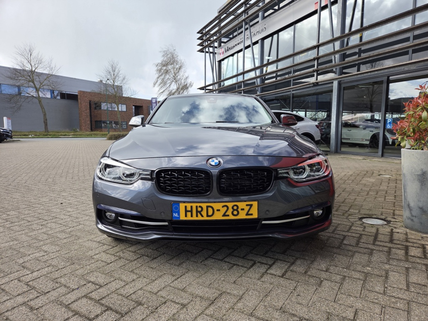 Foto van BMW 330e Iperformance