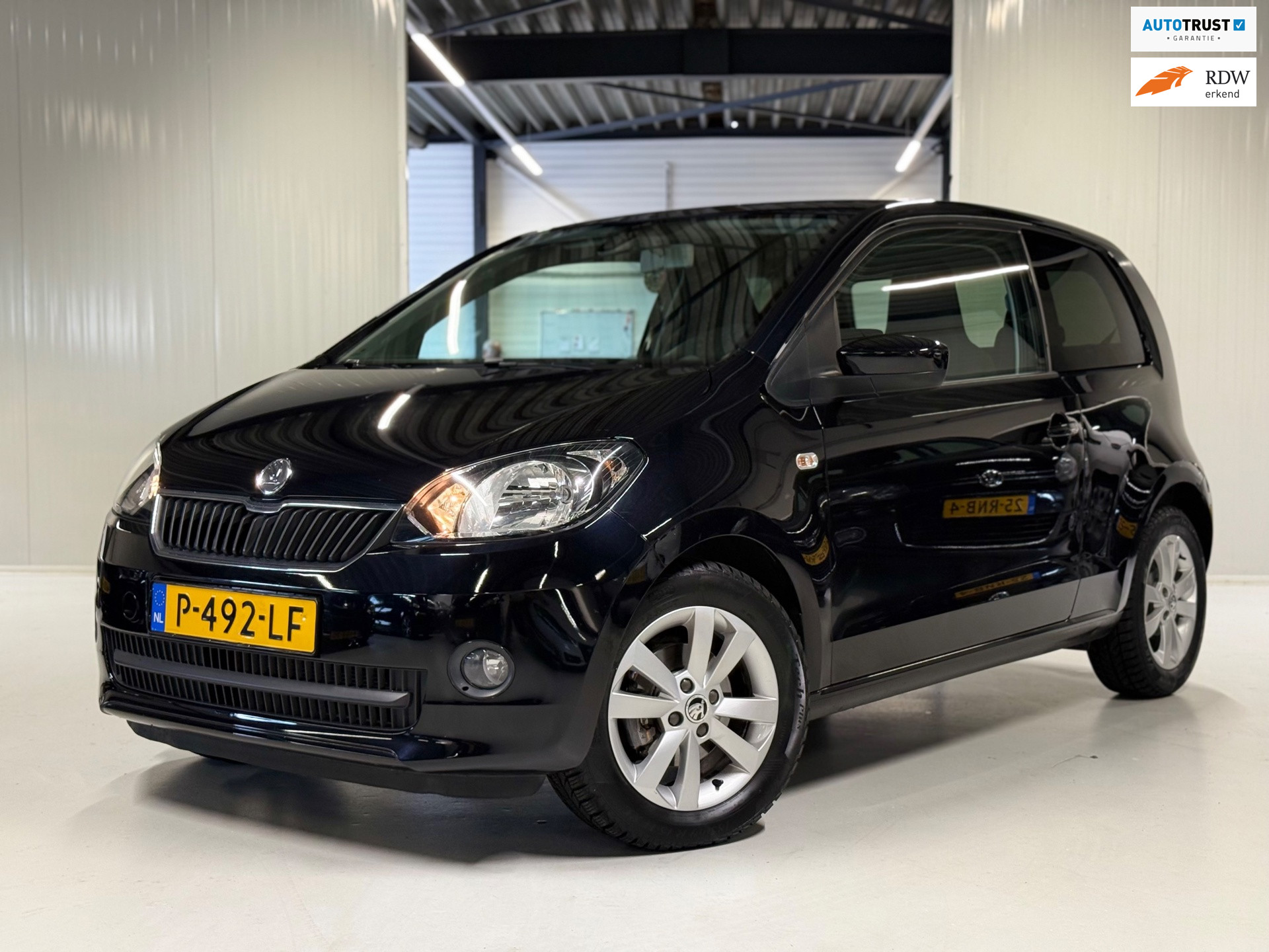 Skoda Citigo 1.0 Elegance Automaat|Airco|Stoeverwarm!! 2014 - voorkant