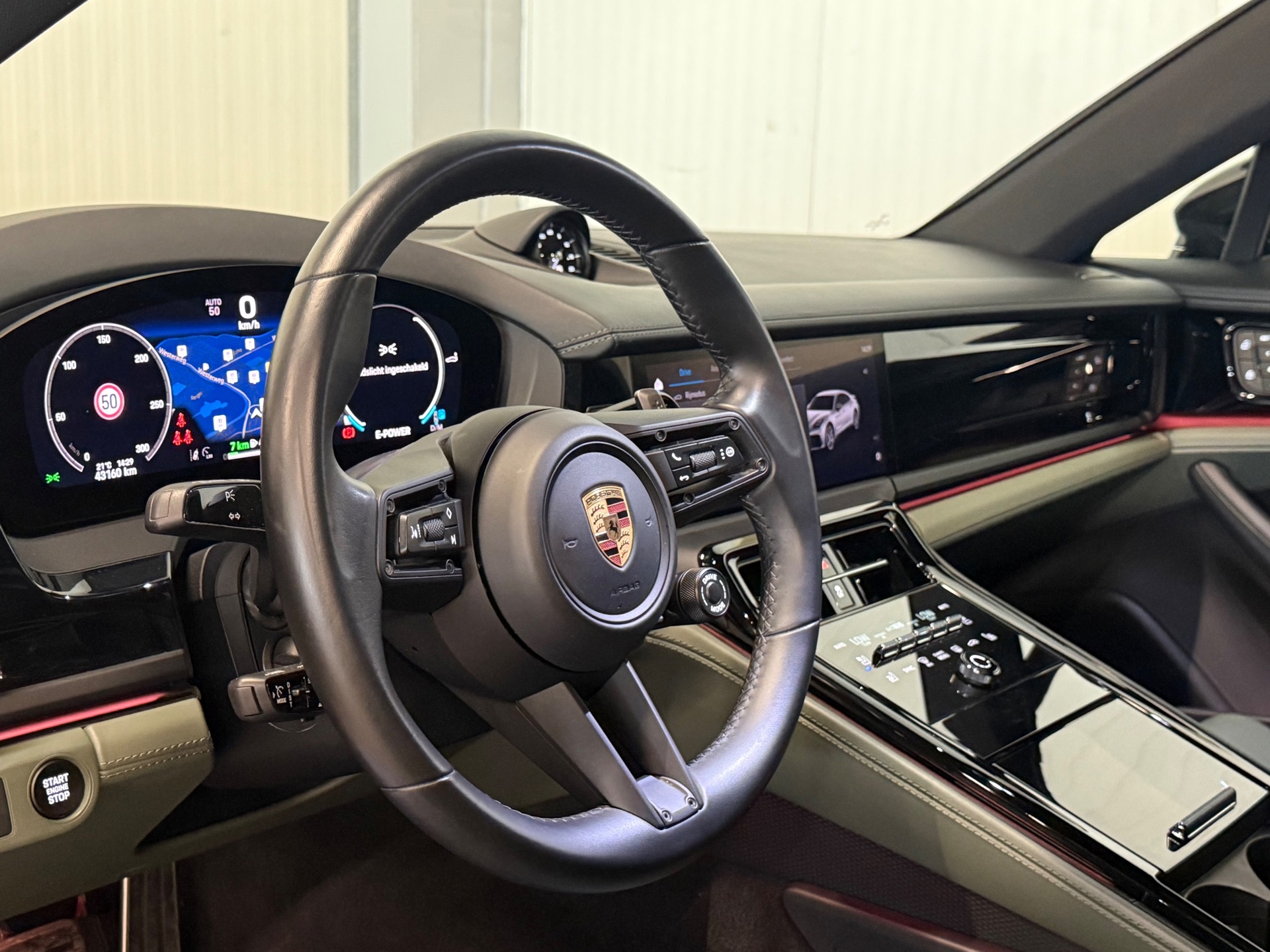 Foto van Porsche Panamera 4 E-hybrid