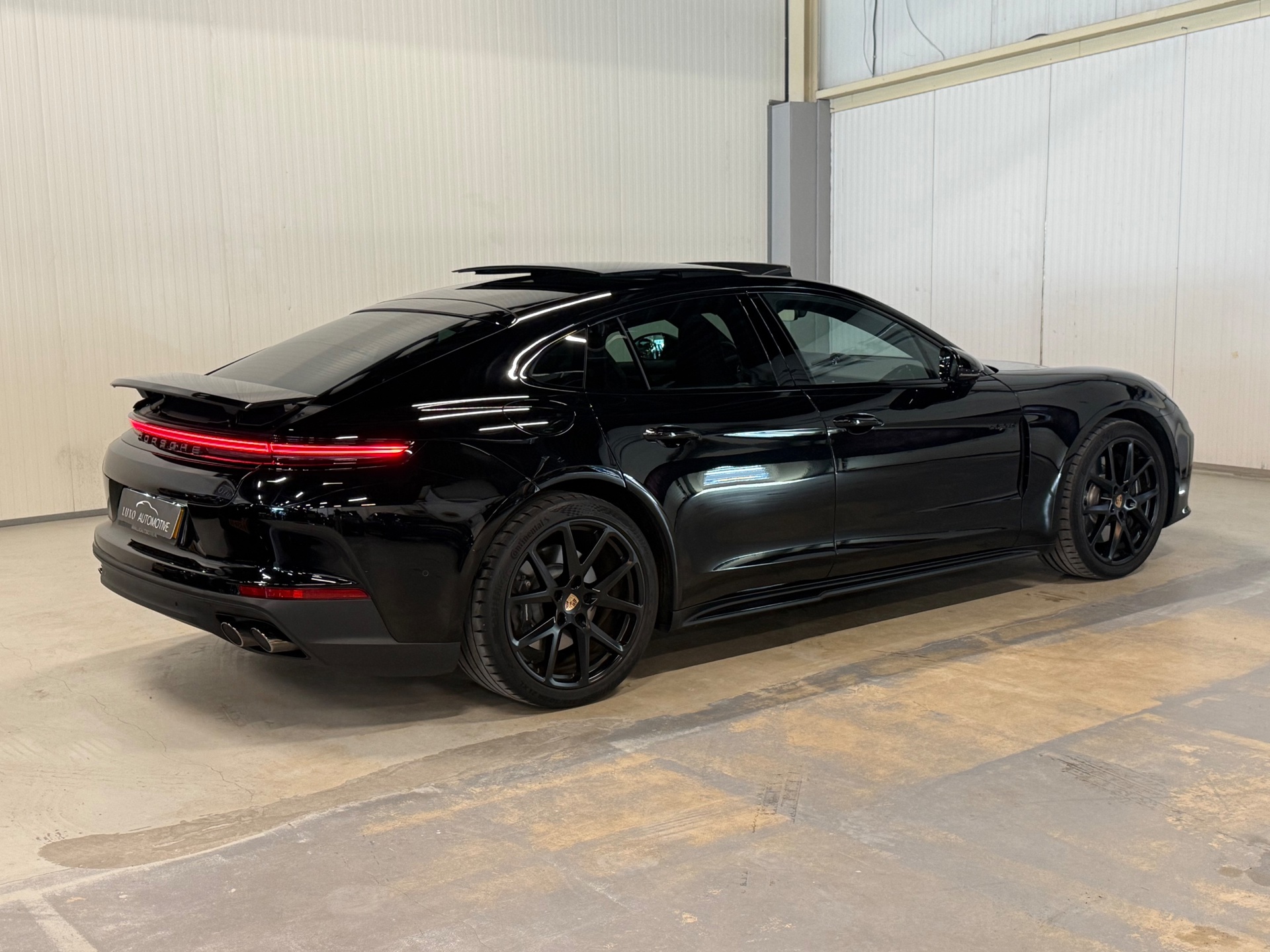 Foto van Porsche Panamera 4 E-hybrid