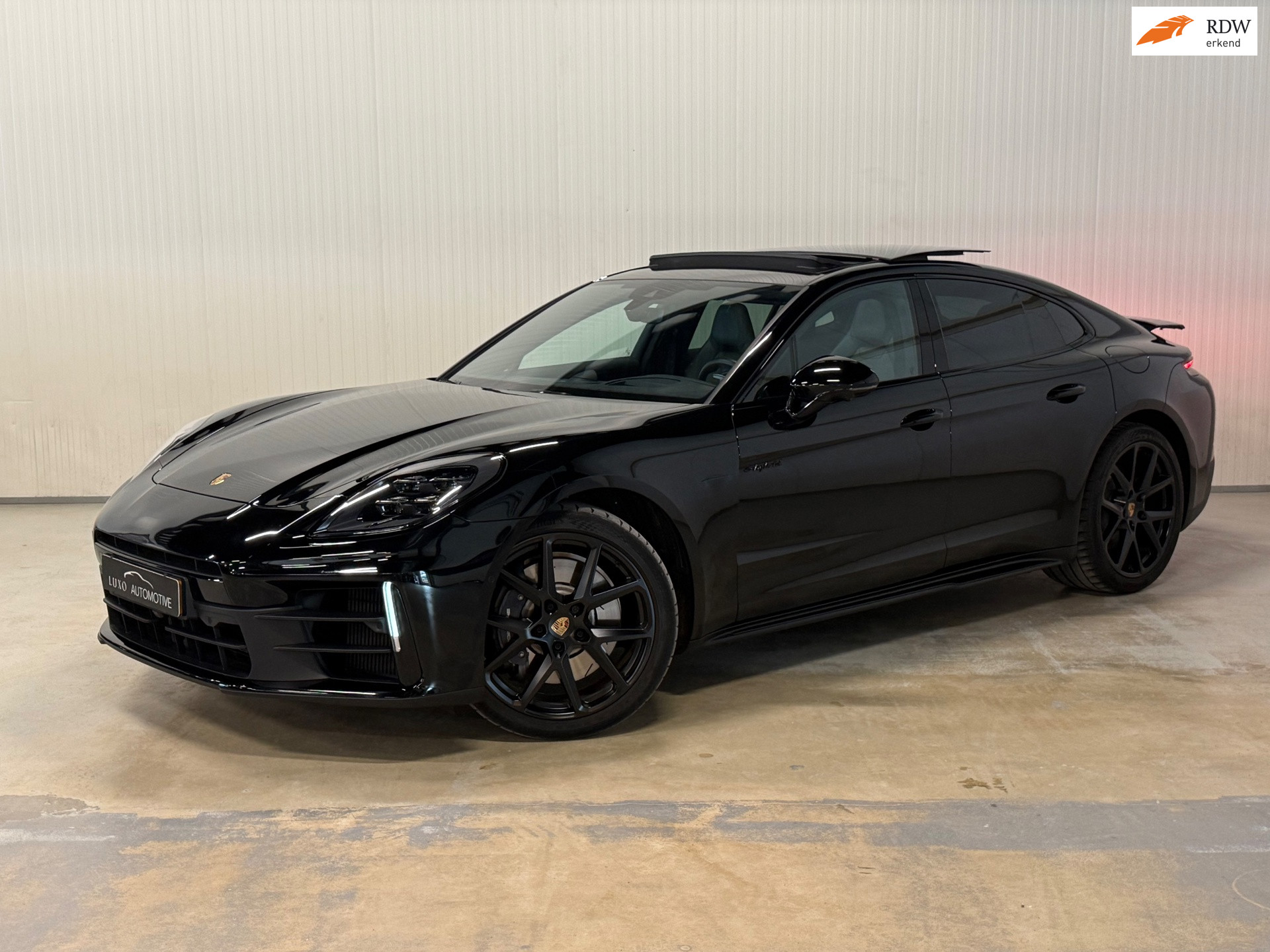 Porsche Panamera 4 E-hybrid 2.9 4 E-Hybrid | SPORT CHRONO | PANO | HUD | 360 CAMERA 2024 - voorkant