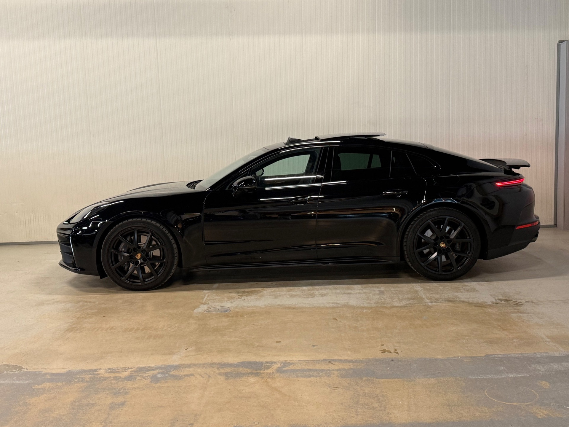 Foto van Porsche Panamera 4 E-hybrid