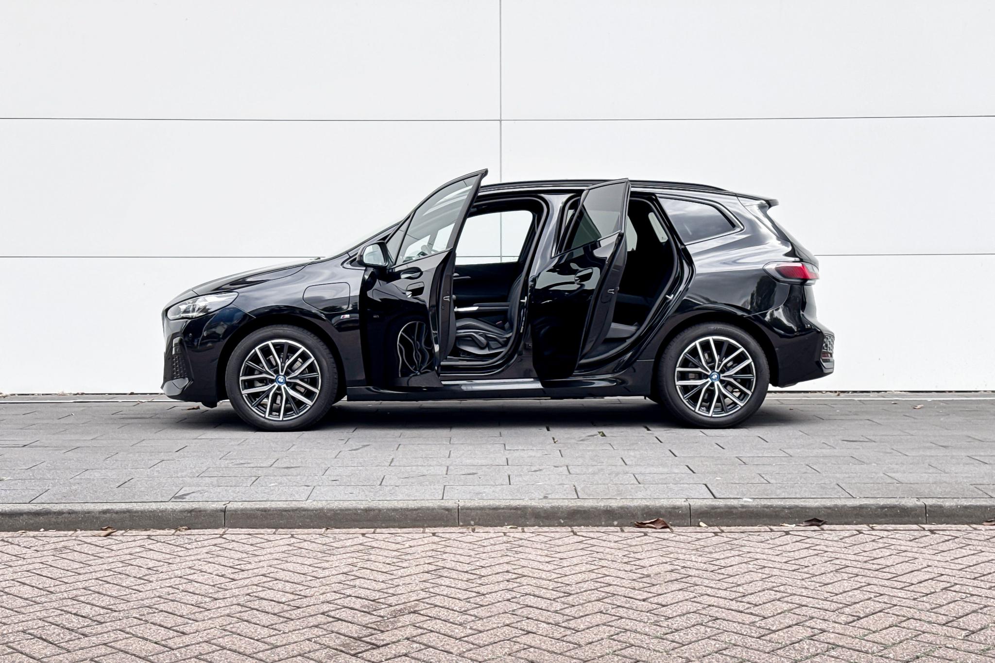 Foto van BMW 225e xDrive Active Tourer
