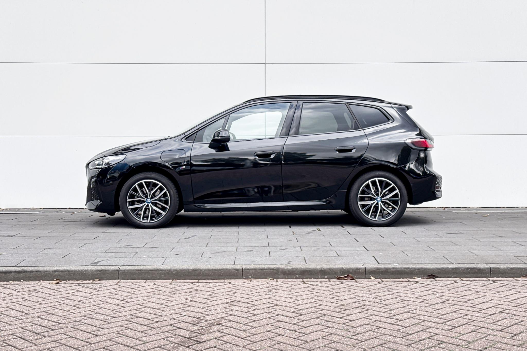 Foto van BMW 225e xDrive Active Tourer