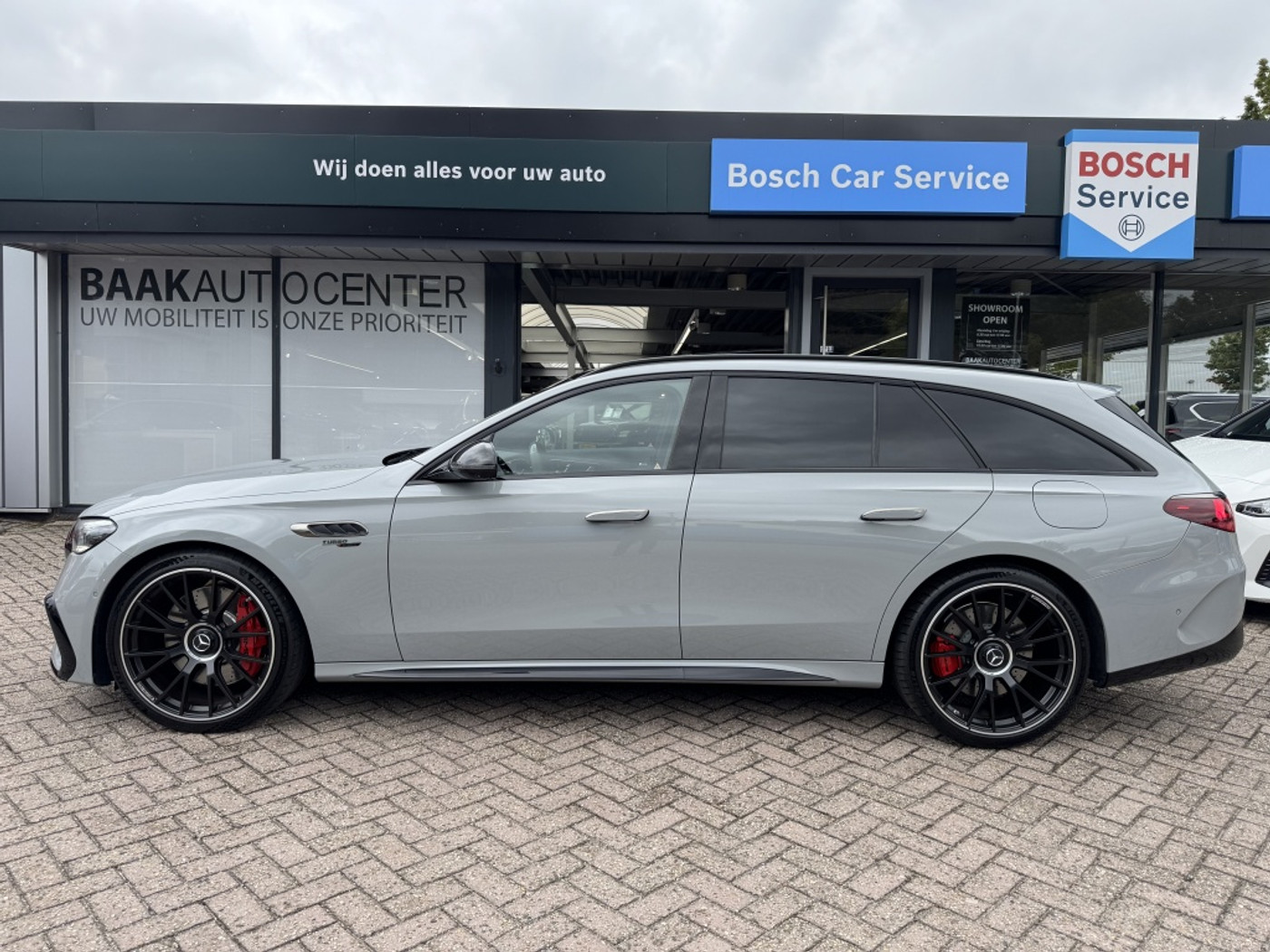 Foto van Mercedes-Benz AMG E 53 Hybrid