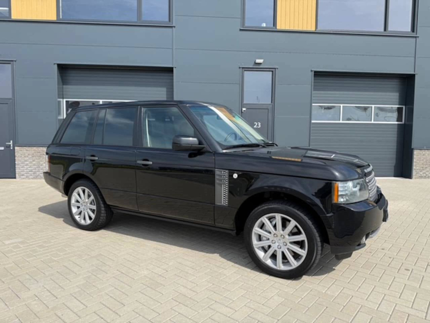 Land Rover Range Rover 5.0 V8 Supercharged 2010 - voorkant