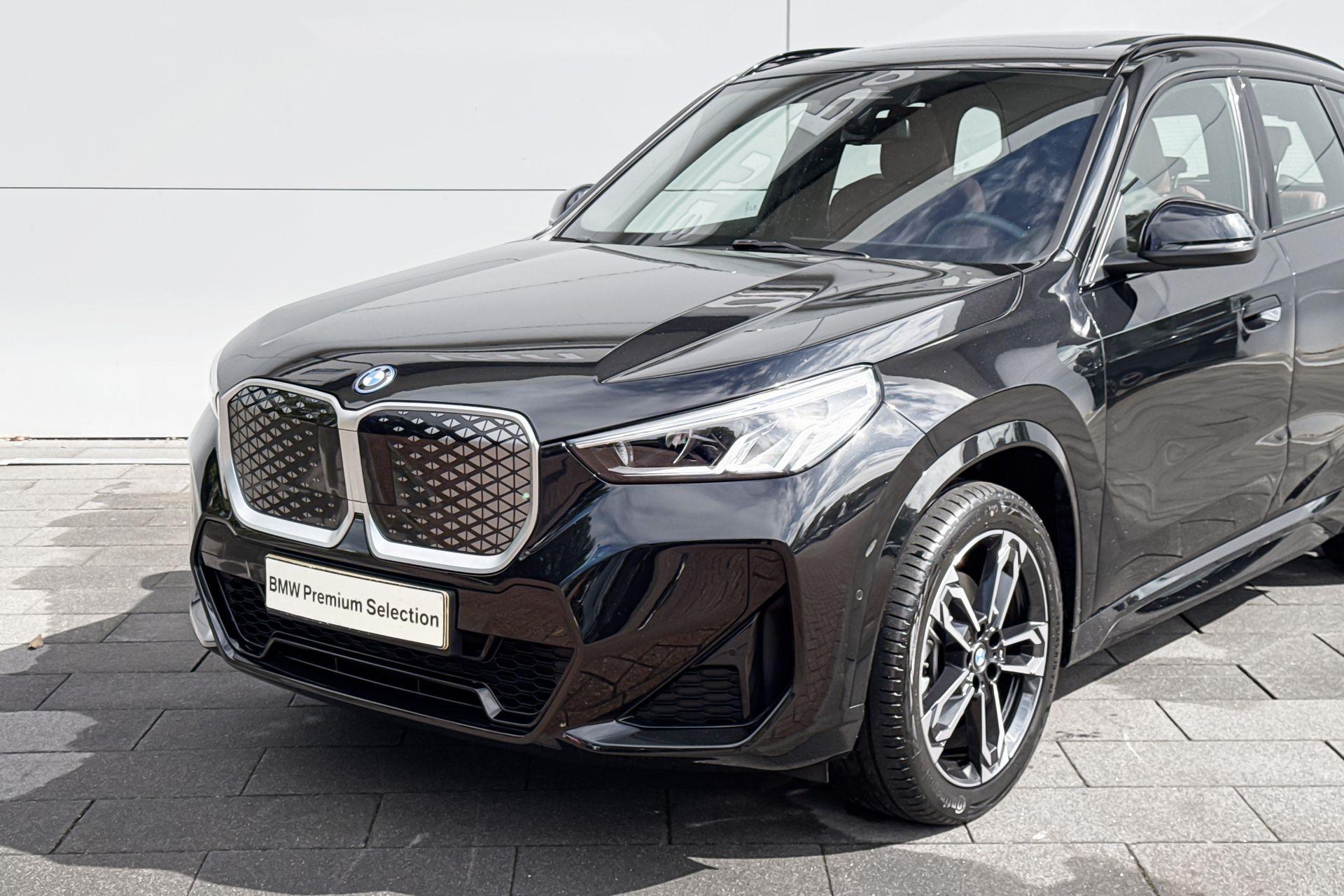 Foto van BMW Ix1 Xdrive30