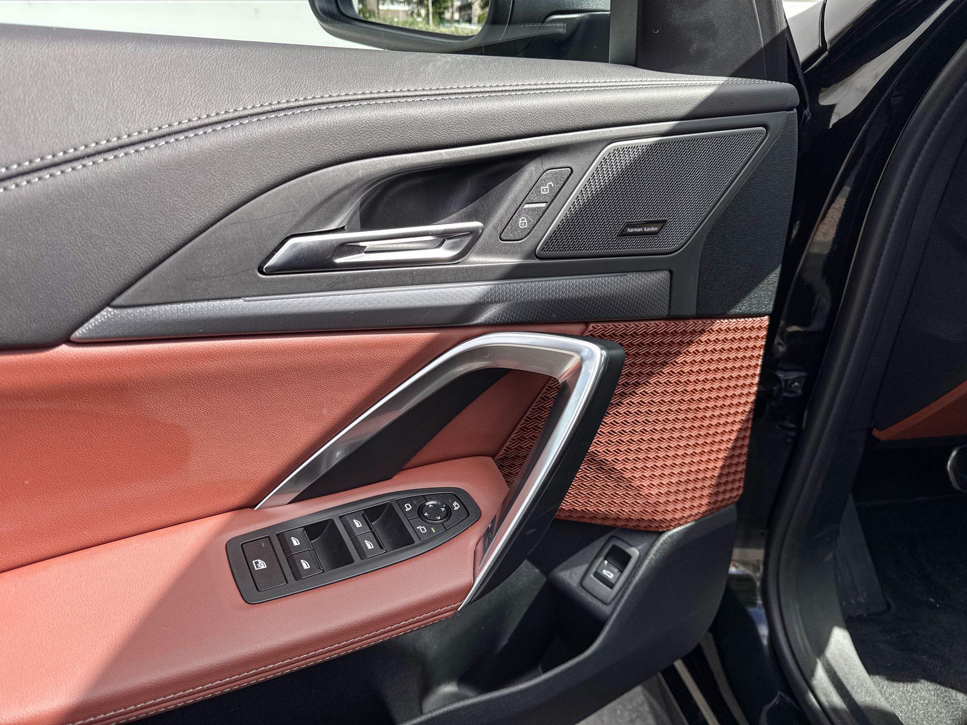 Foto van BMW Ix1 Xdrive30