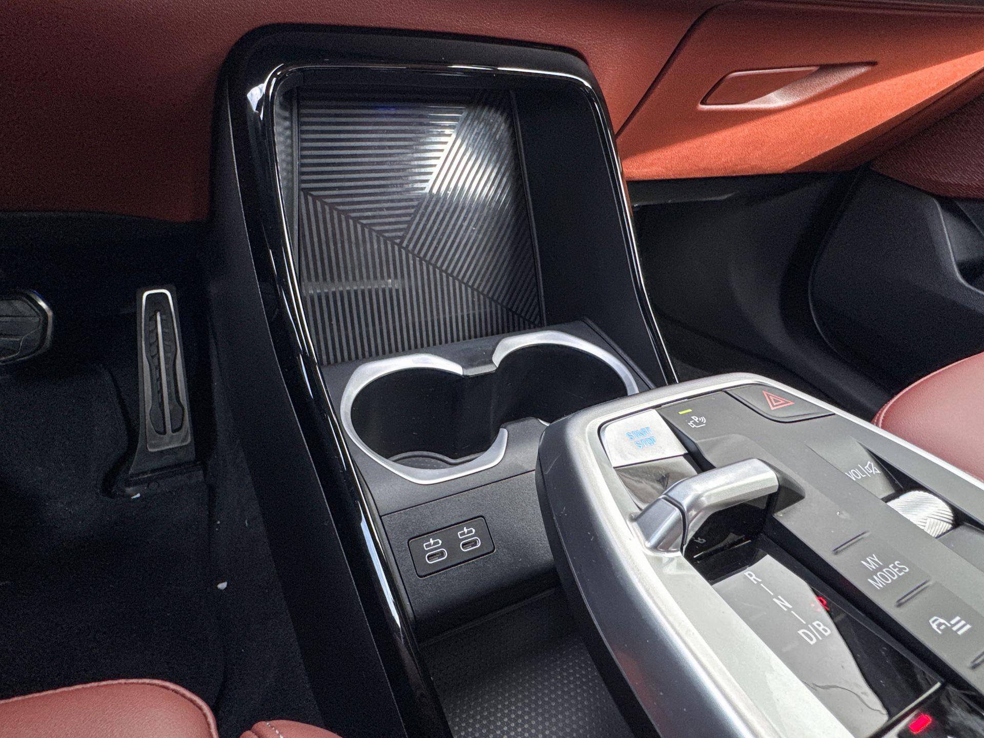 Foto van BMW Ix1 Xdrive30