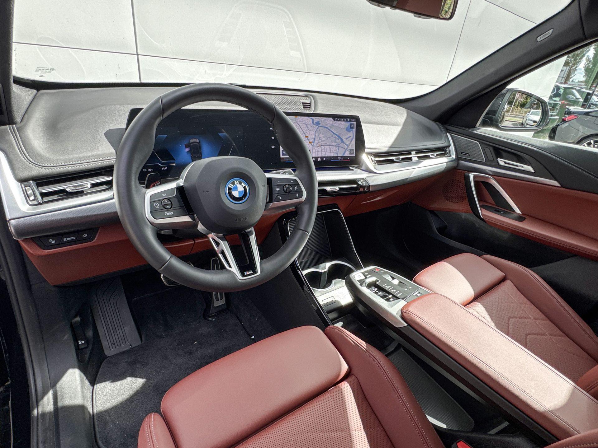 Foto van BMW Ix1 Xdrive30