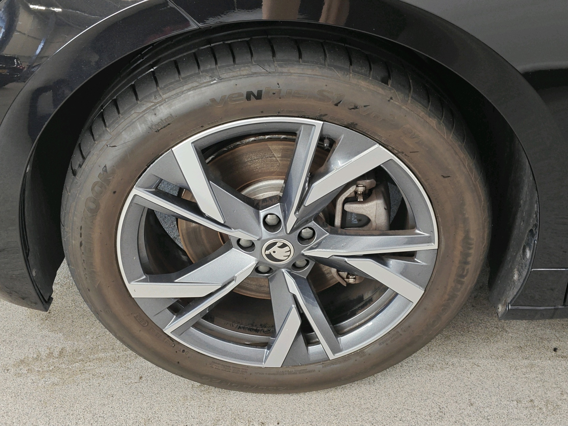 Foto van Skoda Enyaq 85