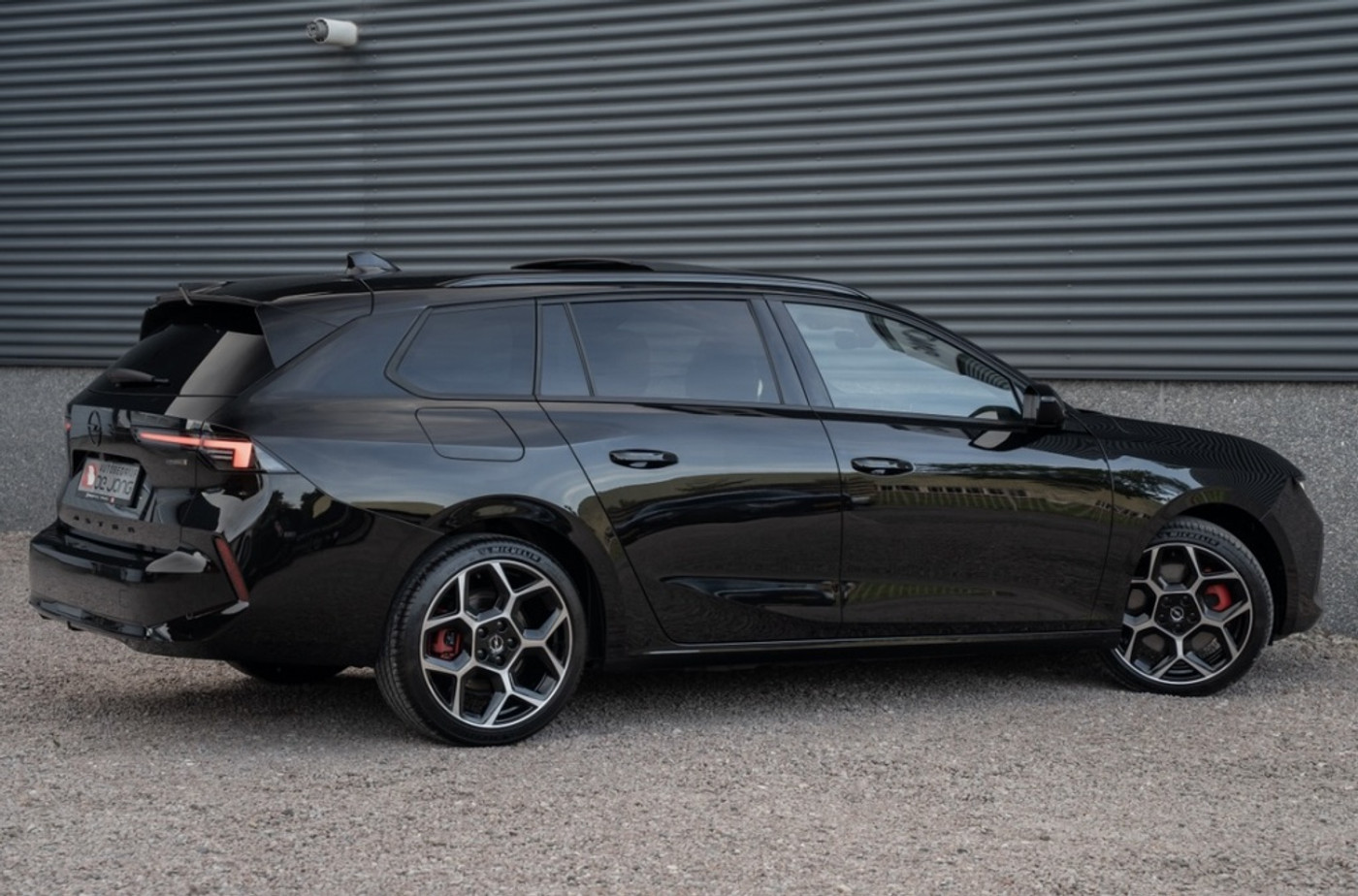 Foto van Opel Astra Sports Tourer