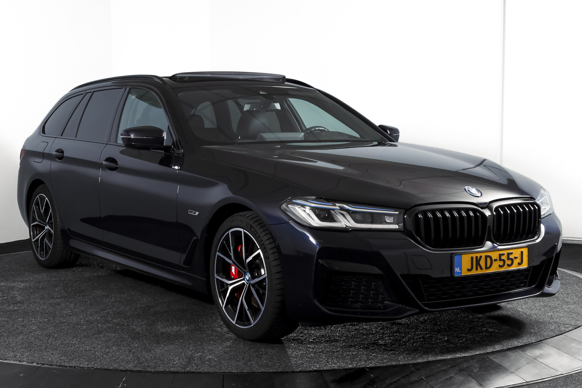 Foto van BMW 530e
