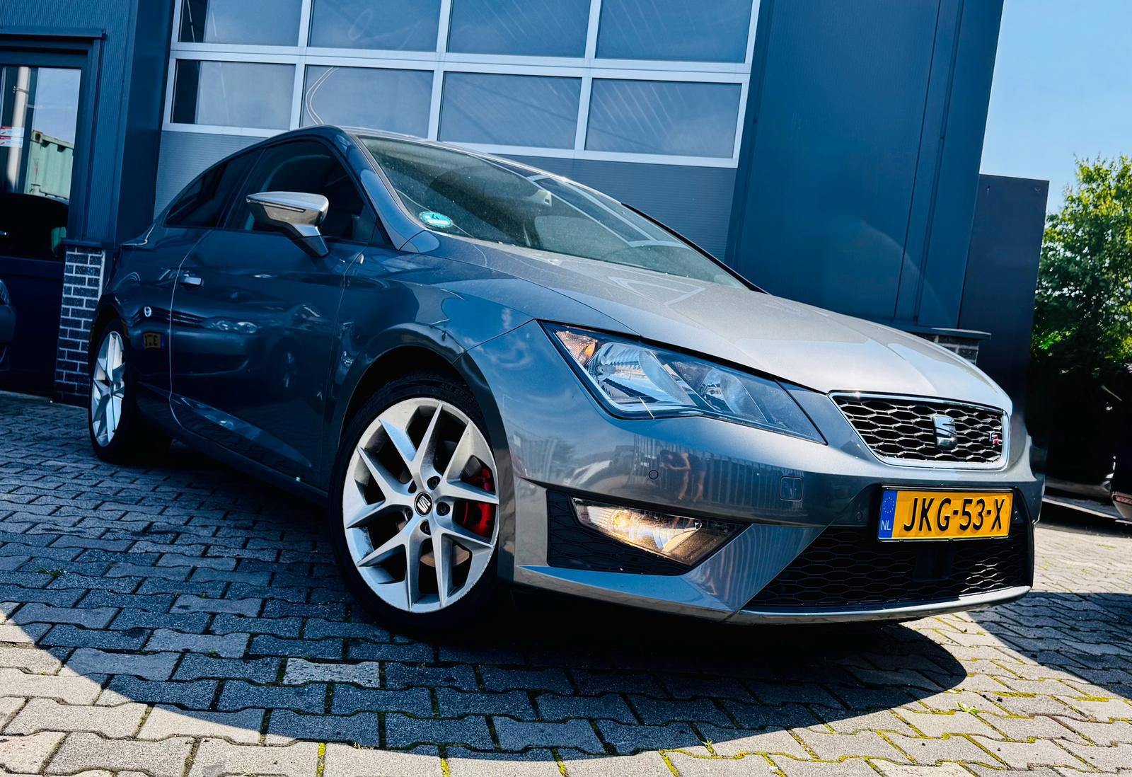 Seat Leon SC 1.8 TSI FR Business/SOPRTPAKKET/RIJKLAAR/ 2014 - voorkant
