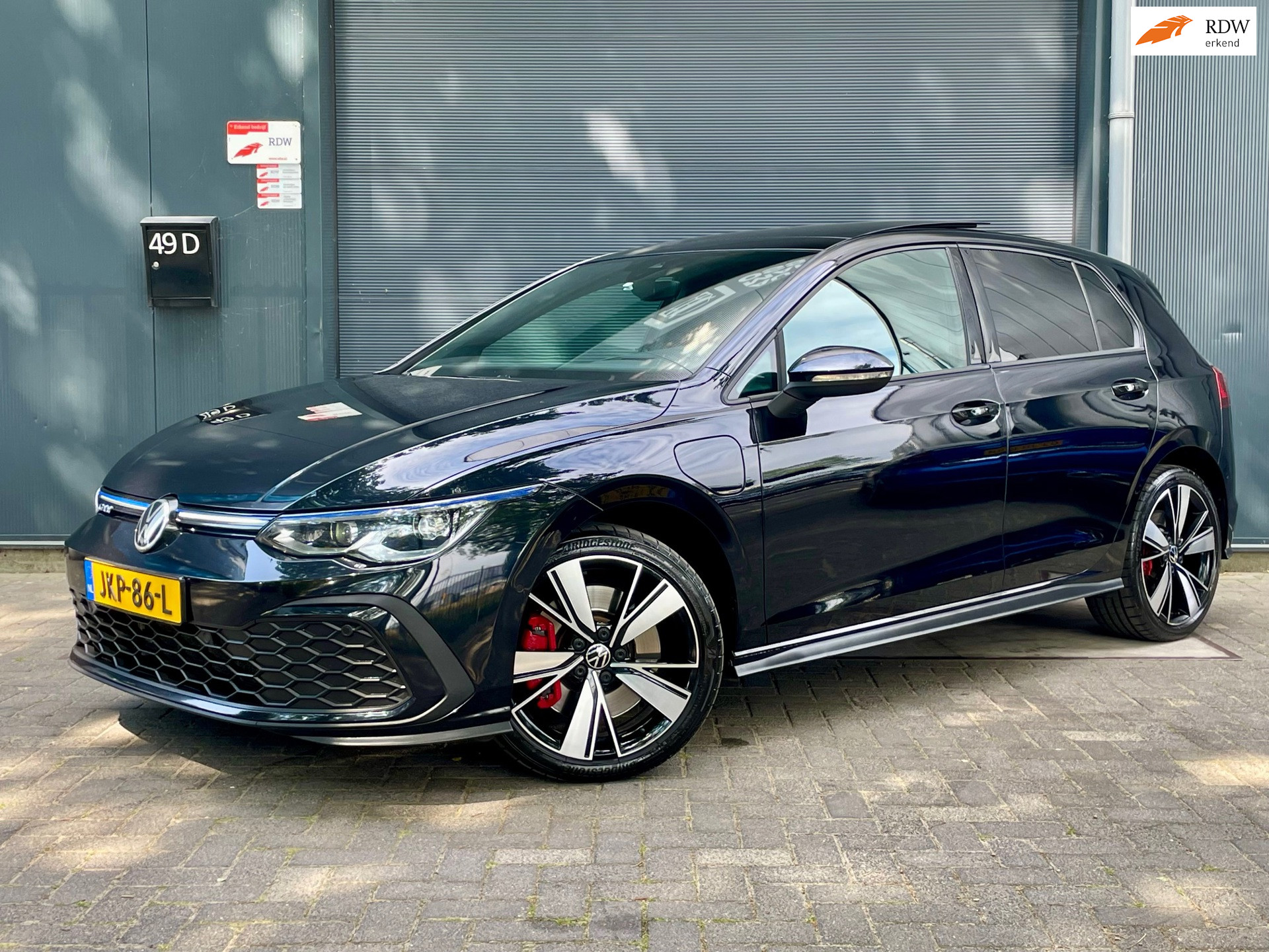 Volkswagen Golf GTE 1.4 eHybrid GTE SOH 89.5% IQ LIGHT PANO CARPLAY KEYLESS HEAD UP CAMERA STOELVERWARMING ACC LANEASSIST 2020 - voorkant