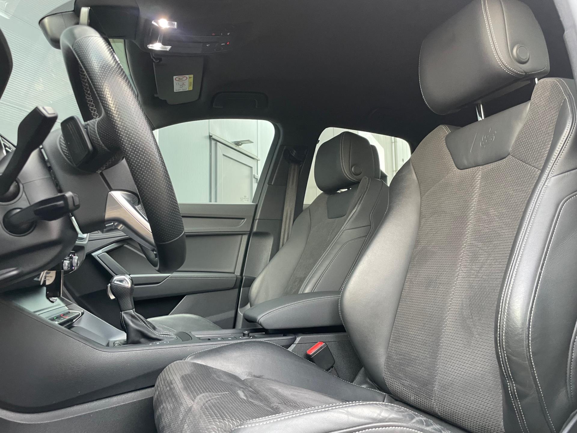 Foto van Audi Q3 E-tron