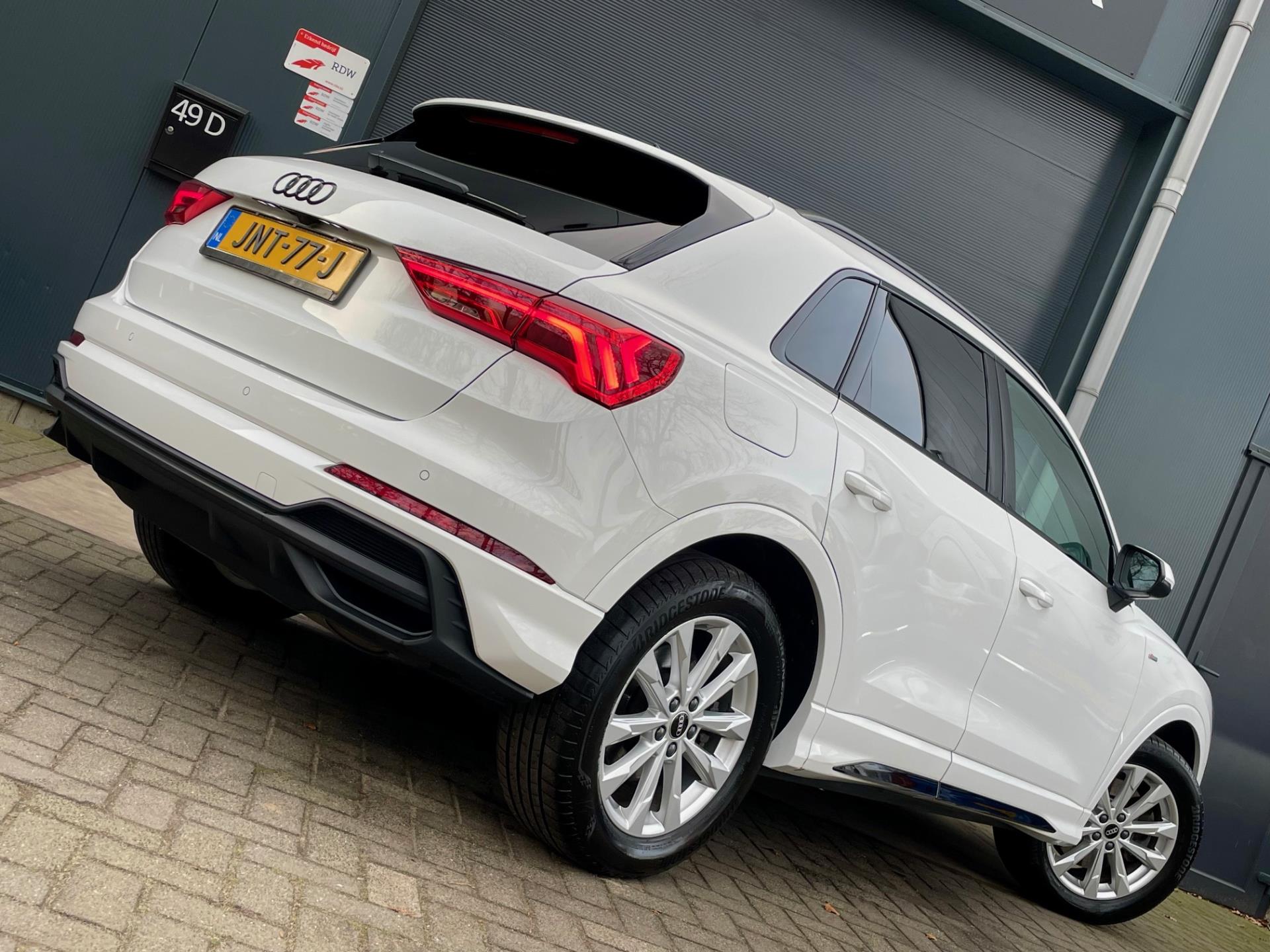 Foto van Audi Q3 E-tron
