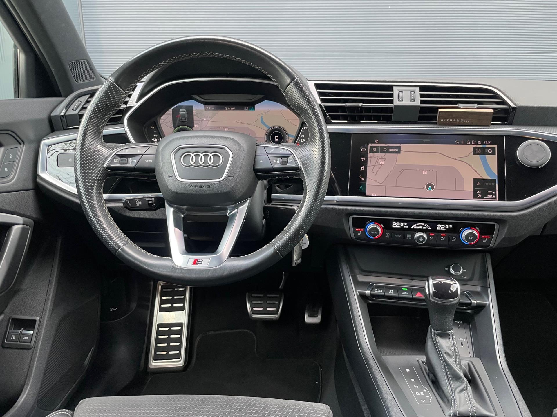 Foto van Audi Q3 E-tron
