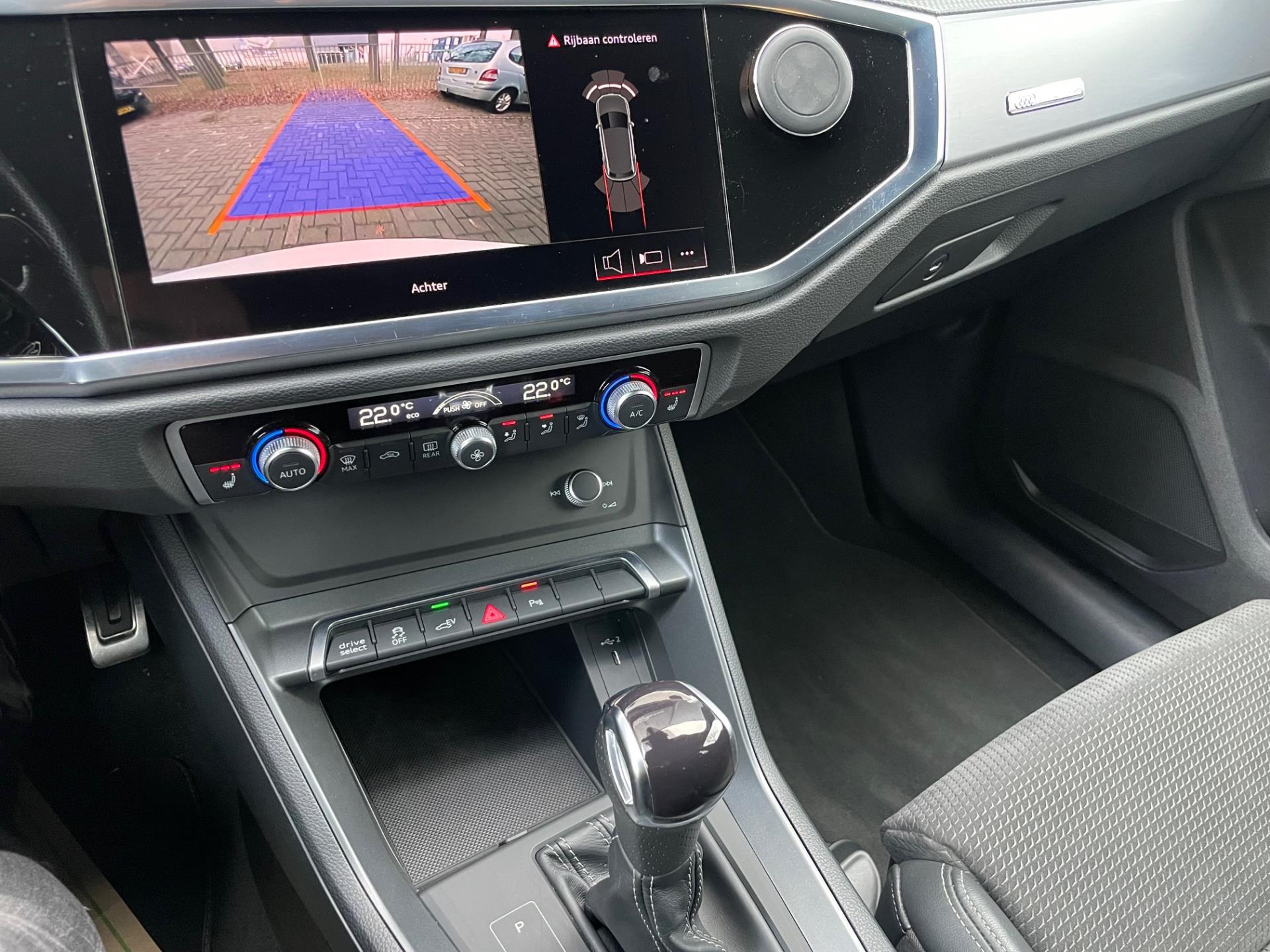 Foto van Audi Q3 E-tron