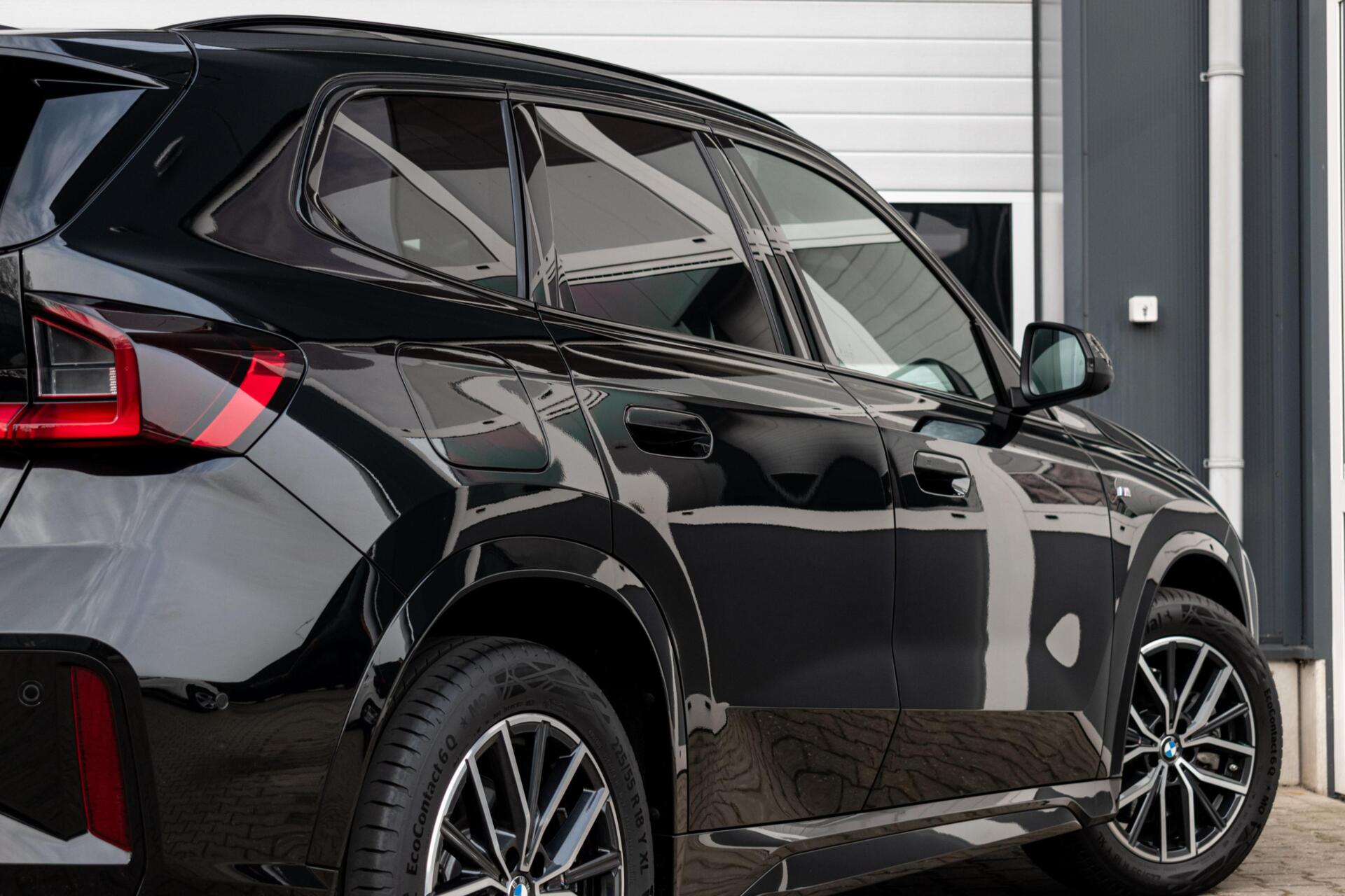 Foto van BMW X1 Xdrive23i