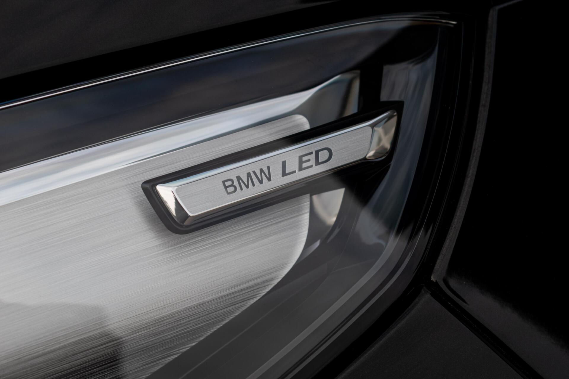 Foto van BMW X1 Xdrive23i