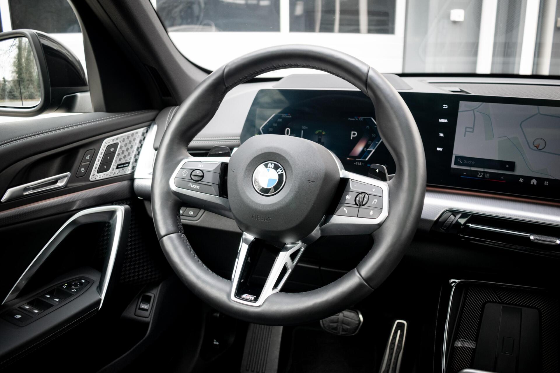 Foto van BMW X1 Xdrive23i