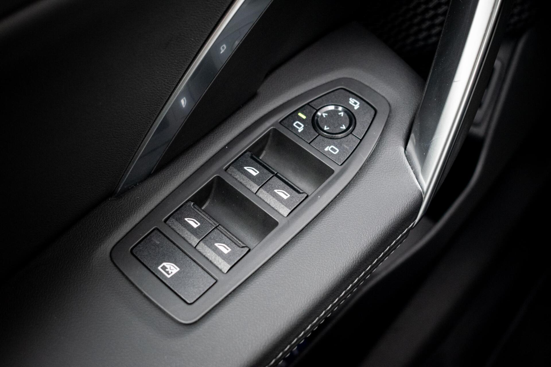 Foto van BMW X1 Xdrive23i