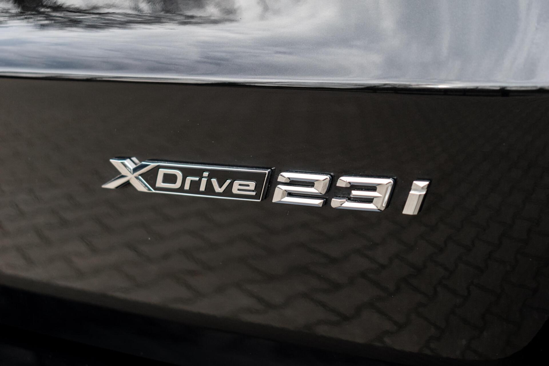 Foto van BMW X1 Xdrive23i