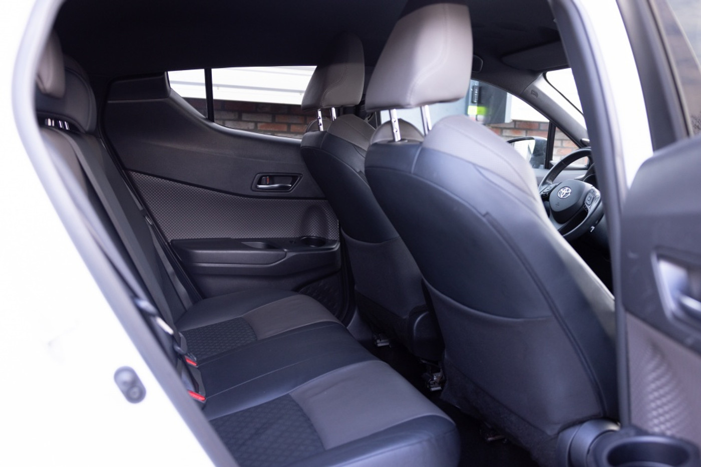 Foto van Toyota Toyota C-hr