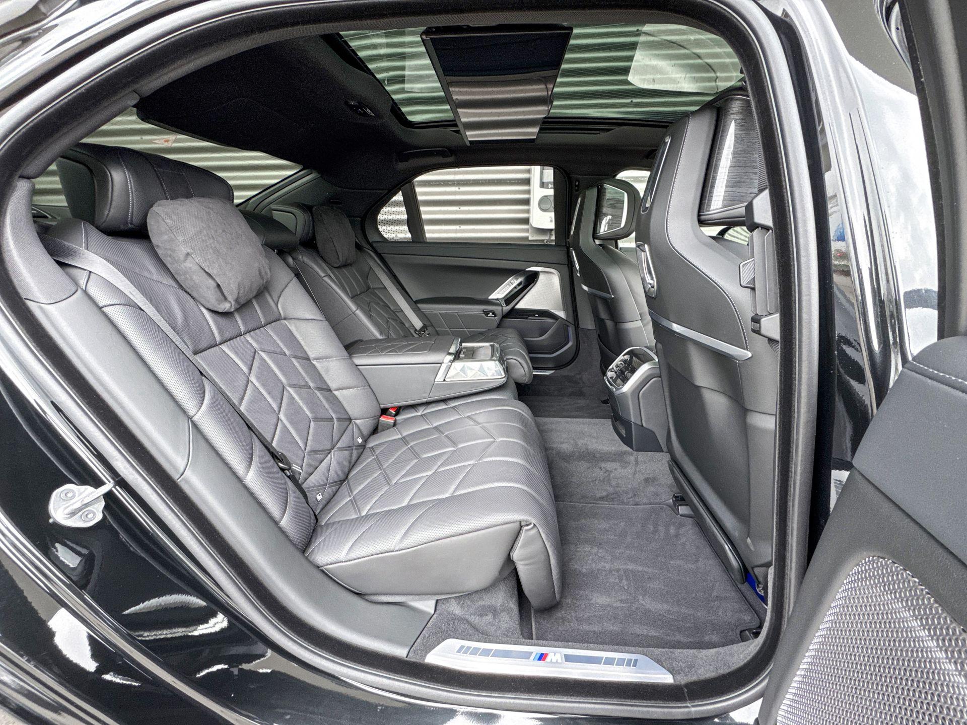 Foto van BMW M760e xDrive