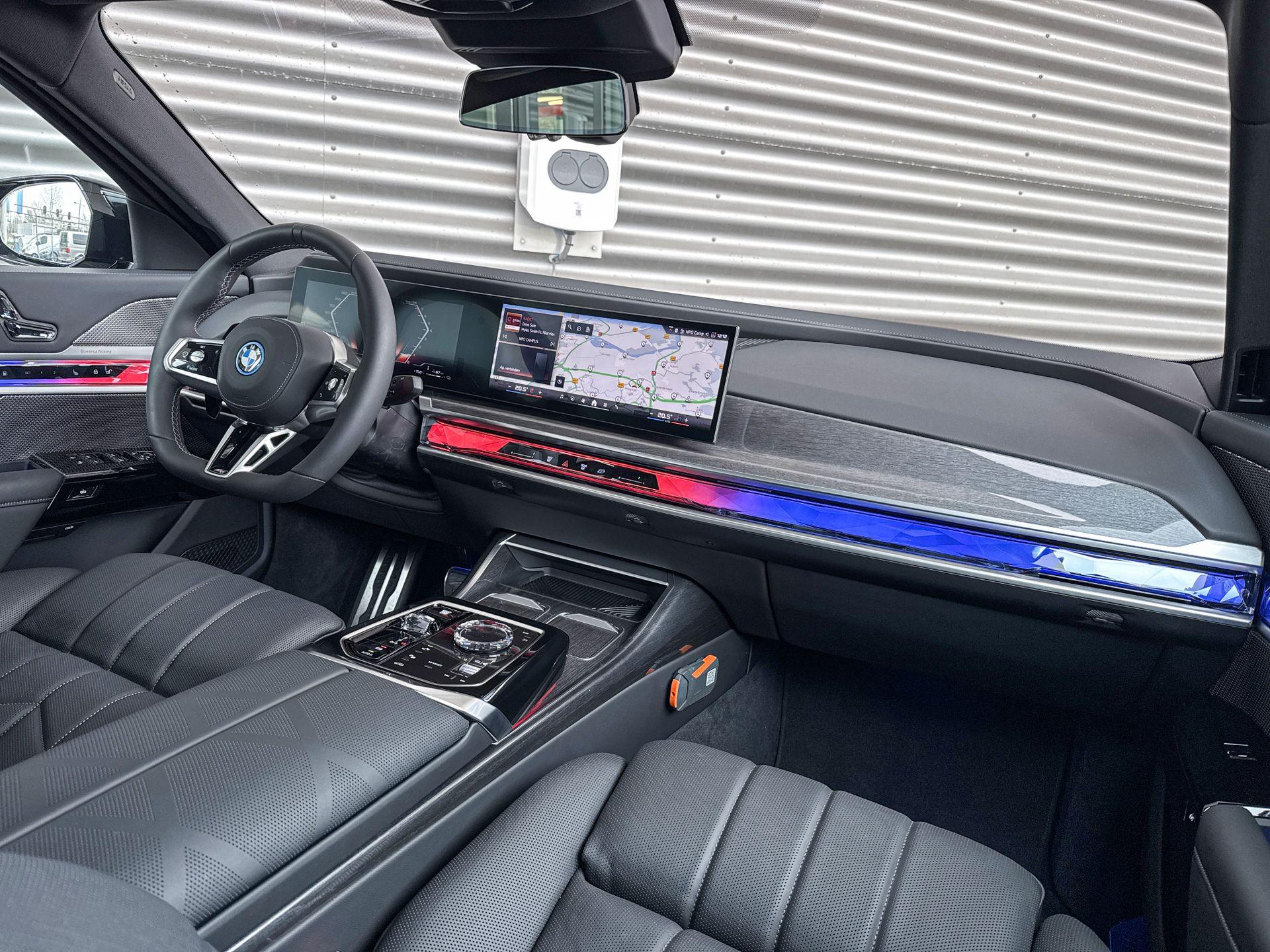 Foto van BMW M760e xDrive