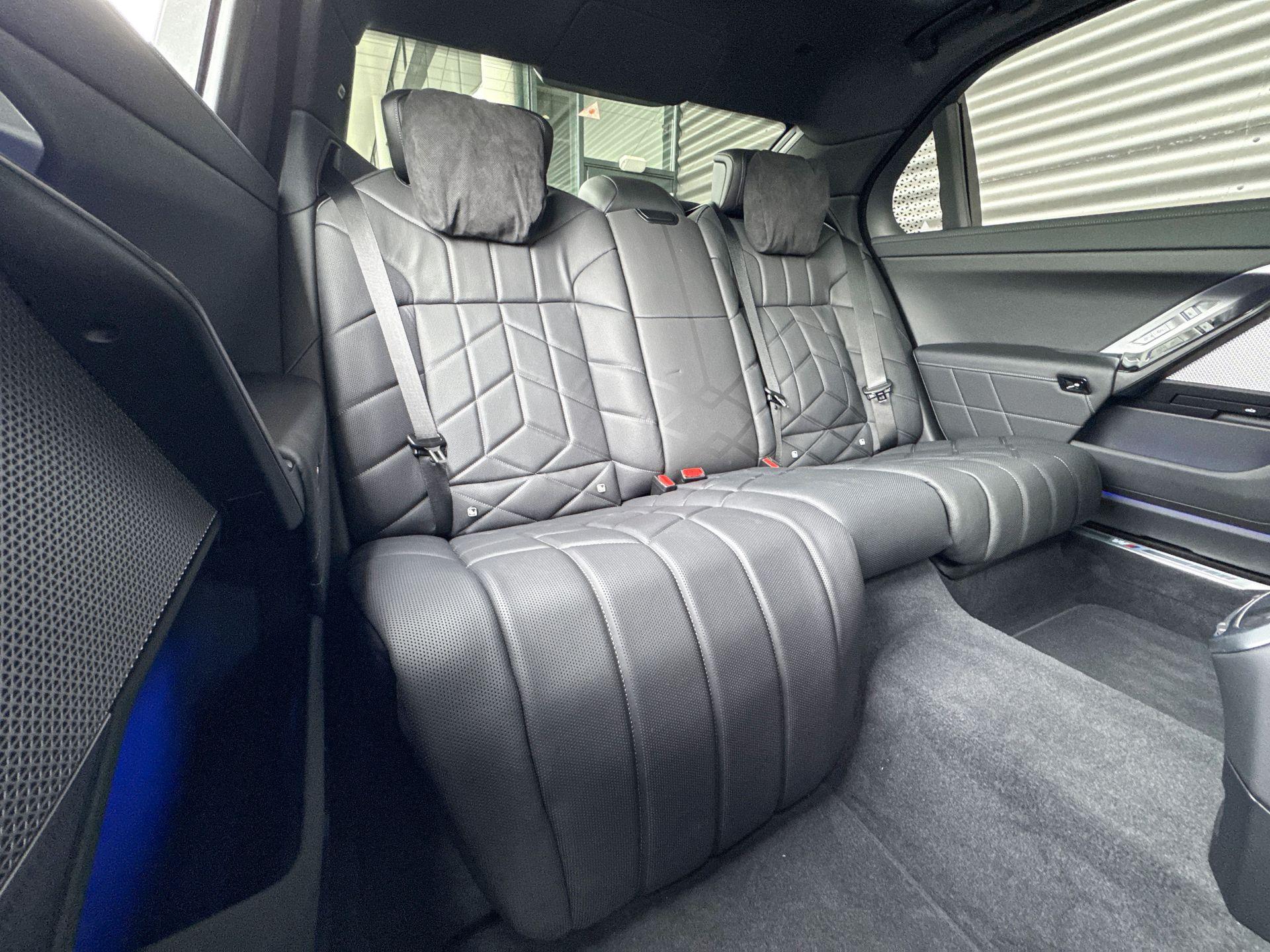 Foto van BMW M760e xDrive